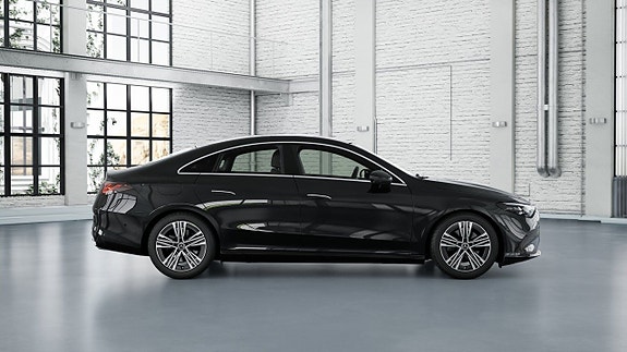 Mercedes-Benz CLA250+ 2 of 5