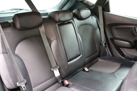 Hyundai ix35 9 of 19