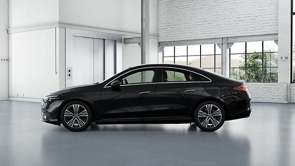 Mercedes-Benz CLA350 6 of 10