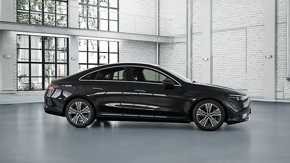 Mercedes-Benz CLA350 2 of 5