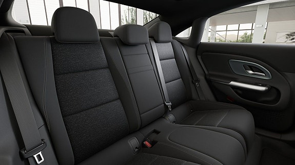 Mercedes-Benz CLA350 10 of 10