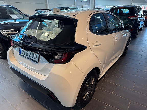 Mazda 2 5 of 5
