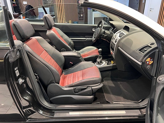Renault Megane 15 of 21
