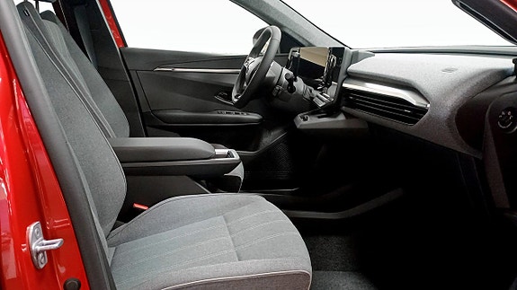 Renault Scenic E-Tech 3 of 5