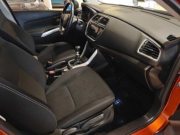 Suzuki S-Cross 12 of 15