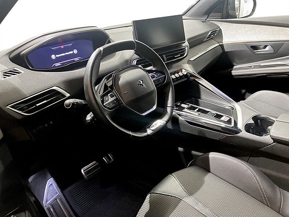 Peugeot 3008 4 of 5