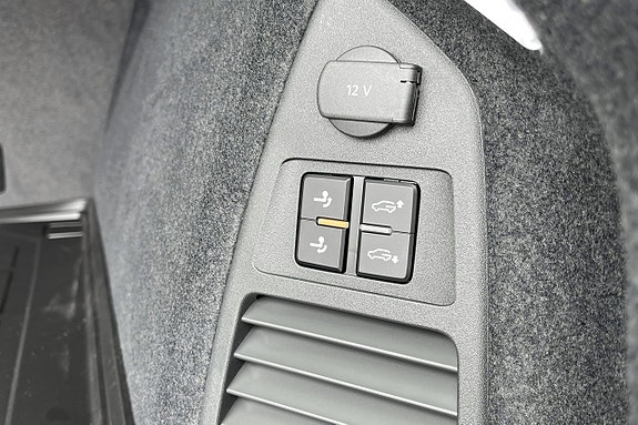 Volkswagen Touareg 22 of 22