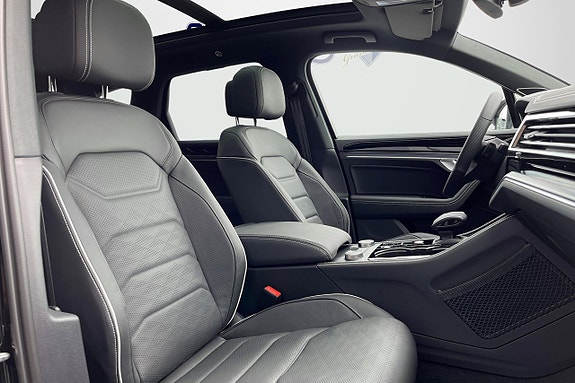 Volkswagen Touareg 18 of 22