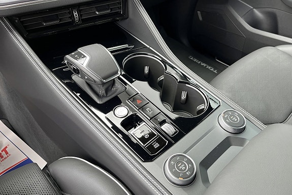 Volkswagen Touareg 16 of 22