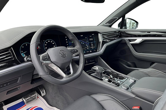 Volkswagen Touareg 15 of 22