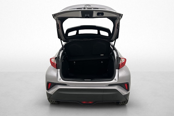 Toyota C-HR 24 of 24