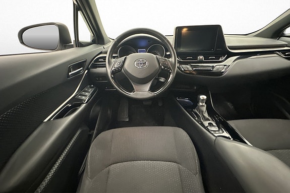 Toyota C-HR 9 of 24