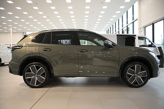Volkswagen Tiguan 5 of 30