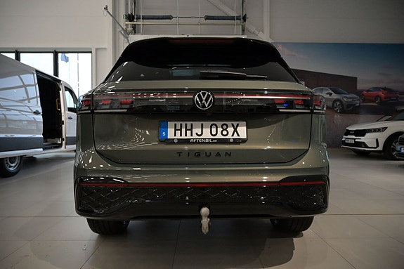Volkswagen Tiguan 8 of 30