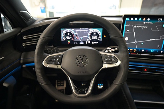 Volkswagen Tiguan 12 of 30