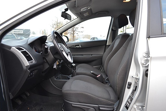 Hyundai i20 6 of 20
