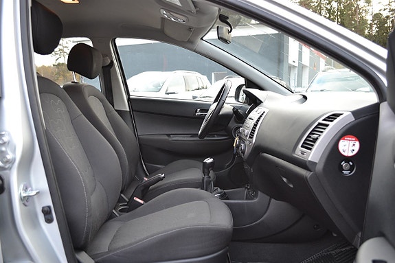 Hyundai i20 8 of 20