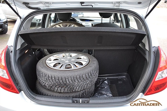 Hyundai i20 8 of 20