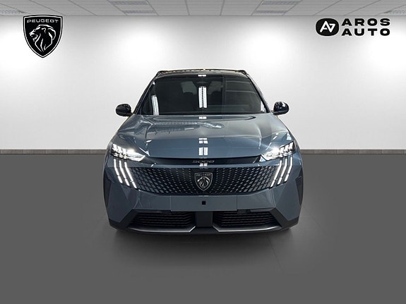 Peugeot 5008 2 of 5