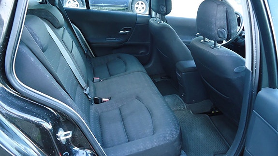 Renault Laguna 16 of 19