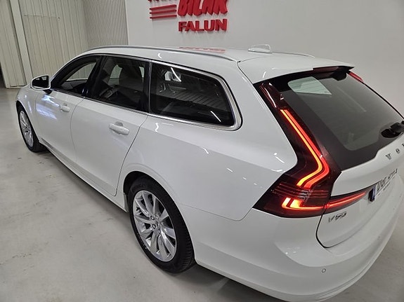 Volvo V90 9 of 10