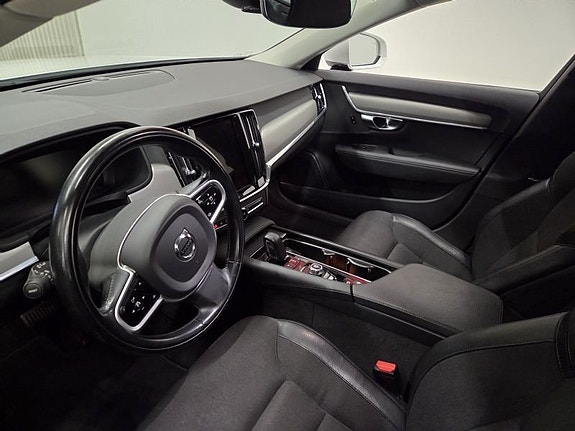 Volvo V90 10 of 10