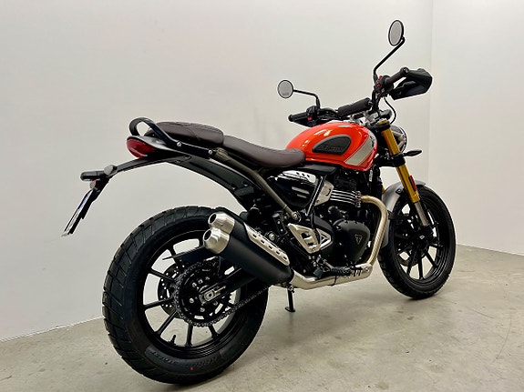 Triumph Scrambler 400X 2 of 10