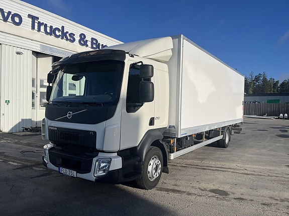 Volvo FL Skåpbil med fasta sidor