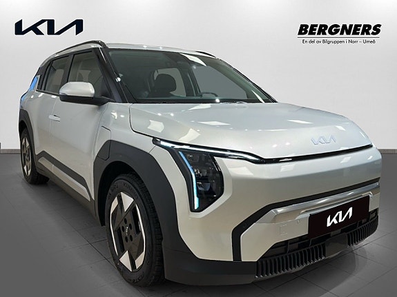 Kia EV3 3 of 15