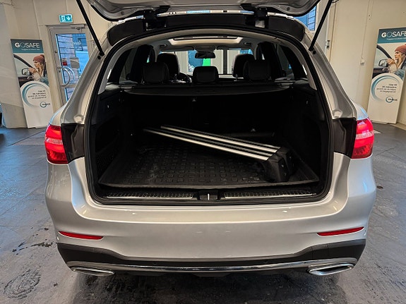 Mercedes-Benz GLC220 d 25 of 27