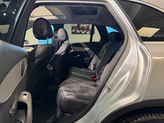 Mercedes-Benz GLC220 d 22 of 27