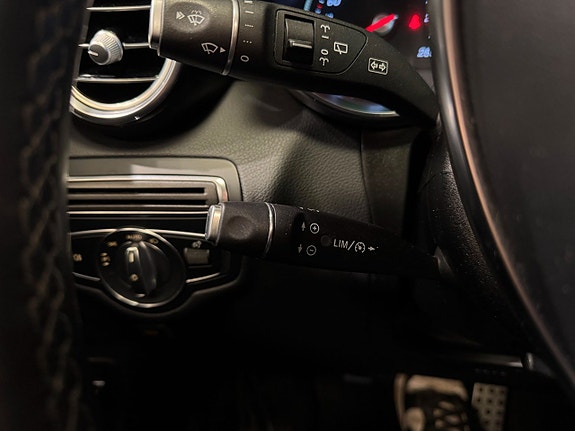 Mercedes-Benz GLC220 d 13 of 27