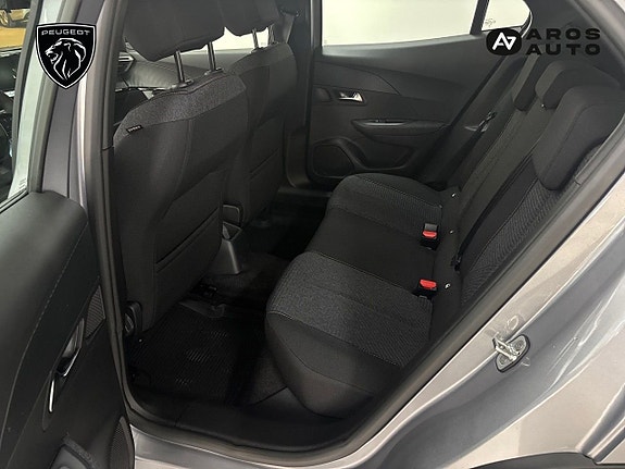 Peugeot 2008 11 of 16