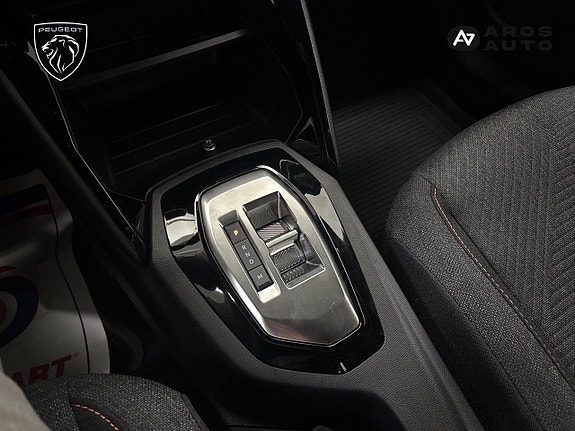 Peugeot 2008 14 of 16
