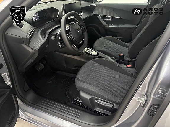 Peugeot 2008 8 of 16