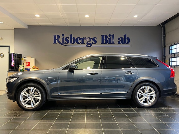 Volvo V90 Cross Country