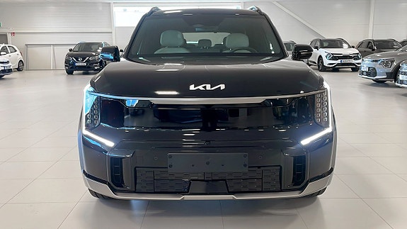 Kia EV9 8 of 18