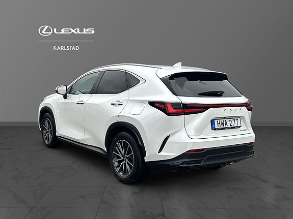 Lexus NX450h+ 2 of 11