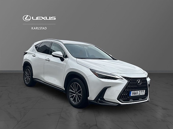 Lexus NX450h+ 6 of 11