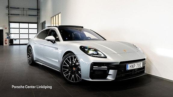Porsche Panamera 4