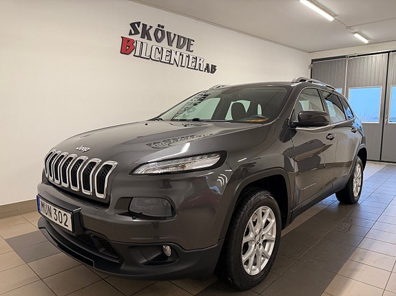 Jeep Cherokee 2 of 11