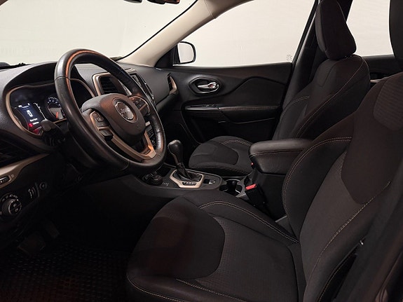Jeep Cherokee 7 of 11