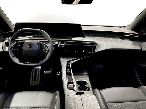 Peugeot 5008 7 of 18