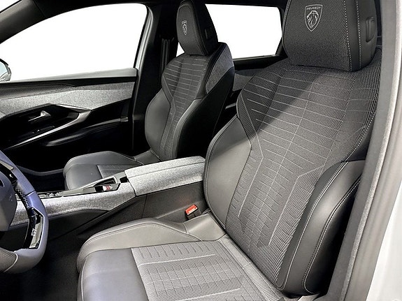 Peugeot 5008 6 of 18