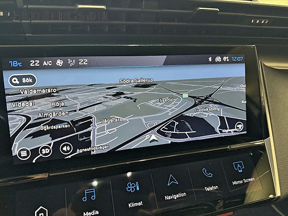 Peugeot e-308 15 of 17