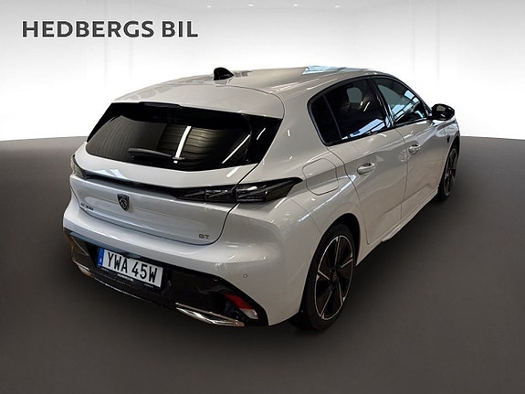 Peugeot e-308 3 of 5