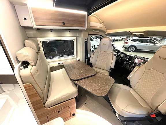 Bürstner C 600 B66, Skinn, Pop Up sovloft, Aut, 599 cm, 7 of 13