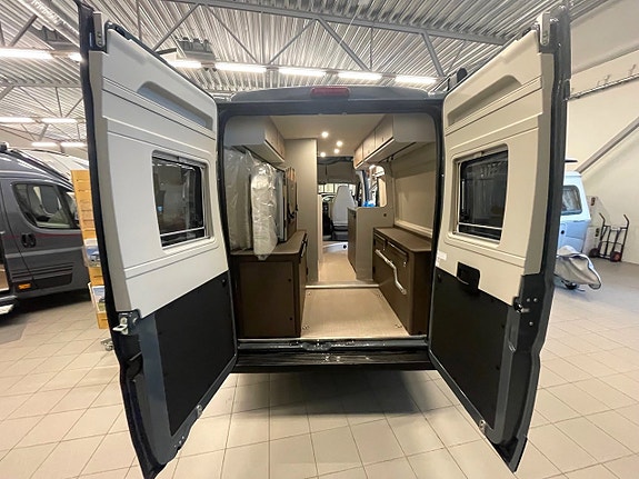 Bürstner C 600 B66, Skinn, Pop Up sovloft, Aut, 599 cm, 5 of 5