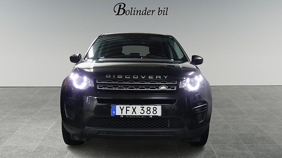 Land Rover Discovery Sport 2 of 5