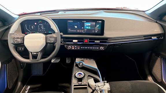 Kia EV6 8 of 12